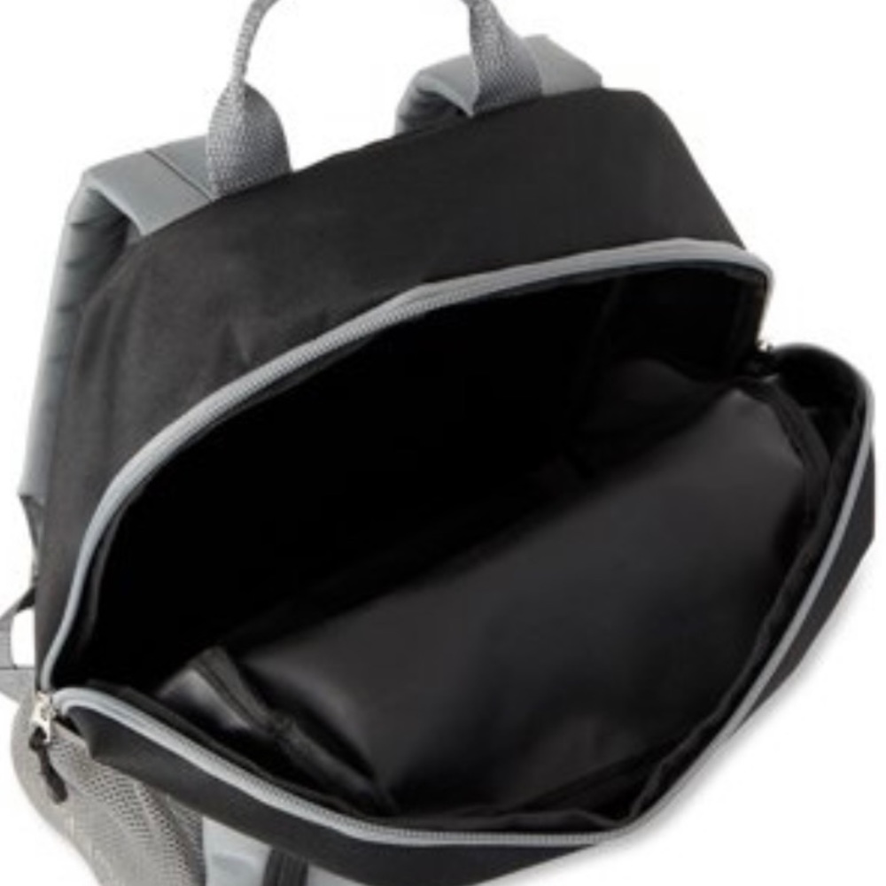 backpack 🎒 - Picture 3 of 4